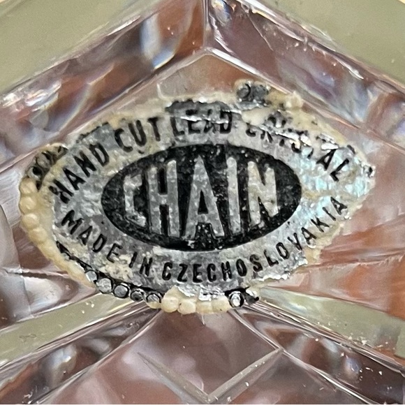 Czechoslovakian Hand Cut Lead Crystal Glass Basket 7 x 7 inches - Picture 6 of 6